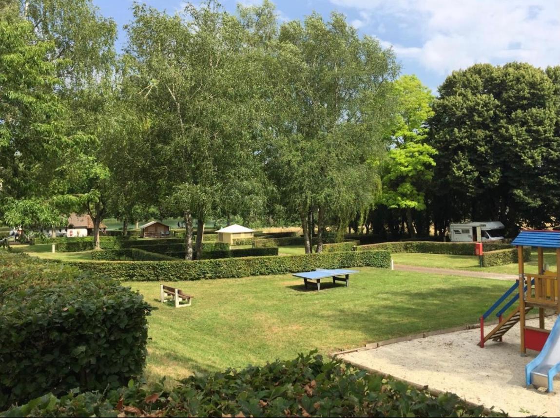 Camping Les Portes Du Perche Mamers Extérieur photo