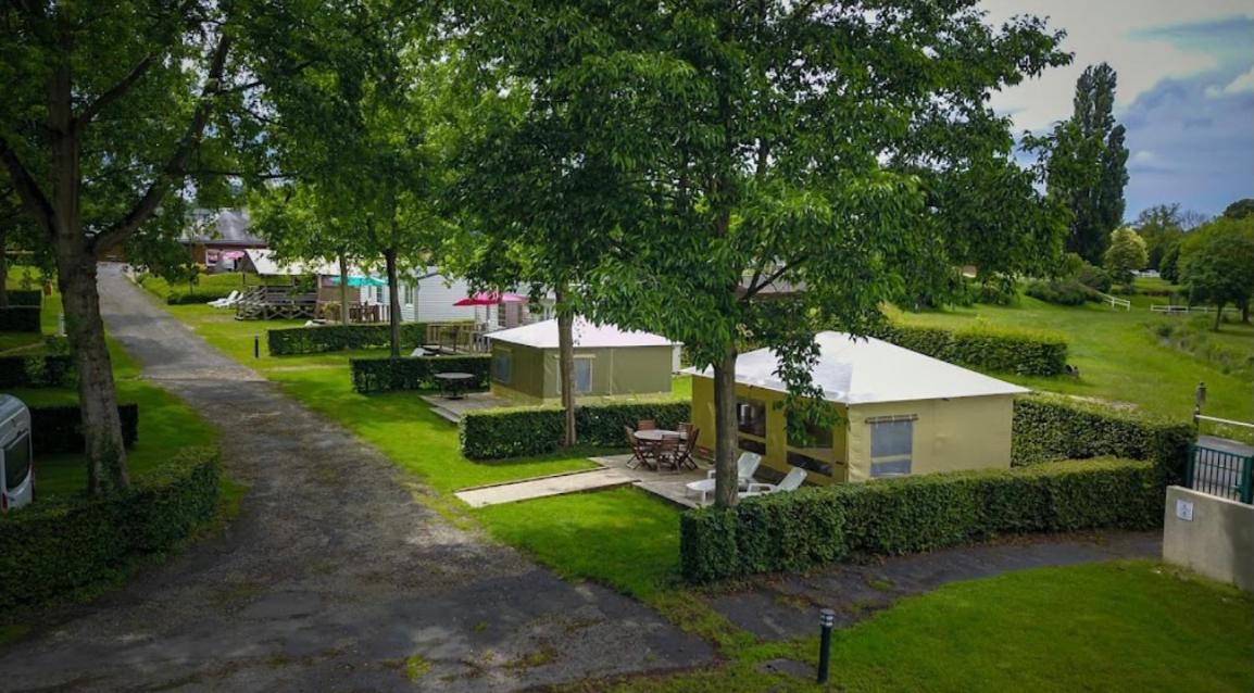 Camping Les Portes Du Perche Mamers Extérieur photo